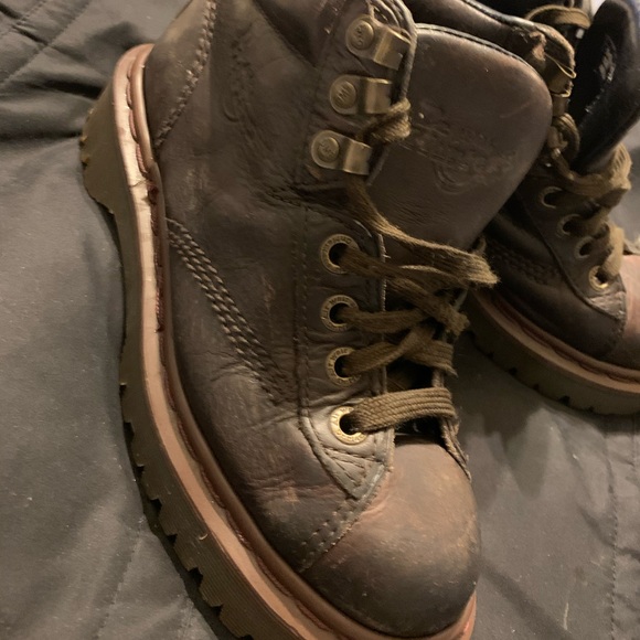 Dr. Martens - Picture 2 of 8